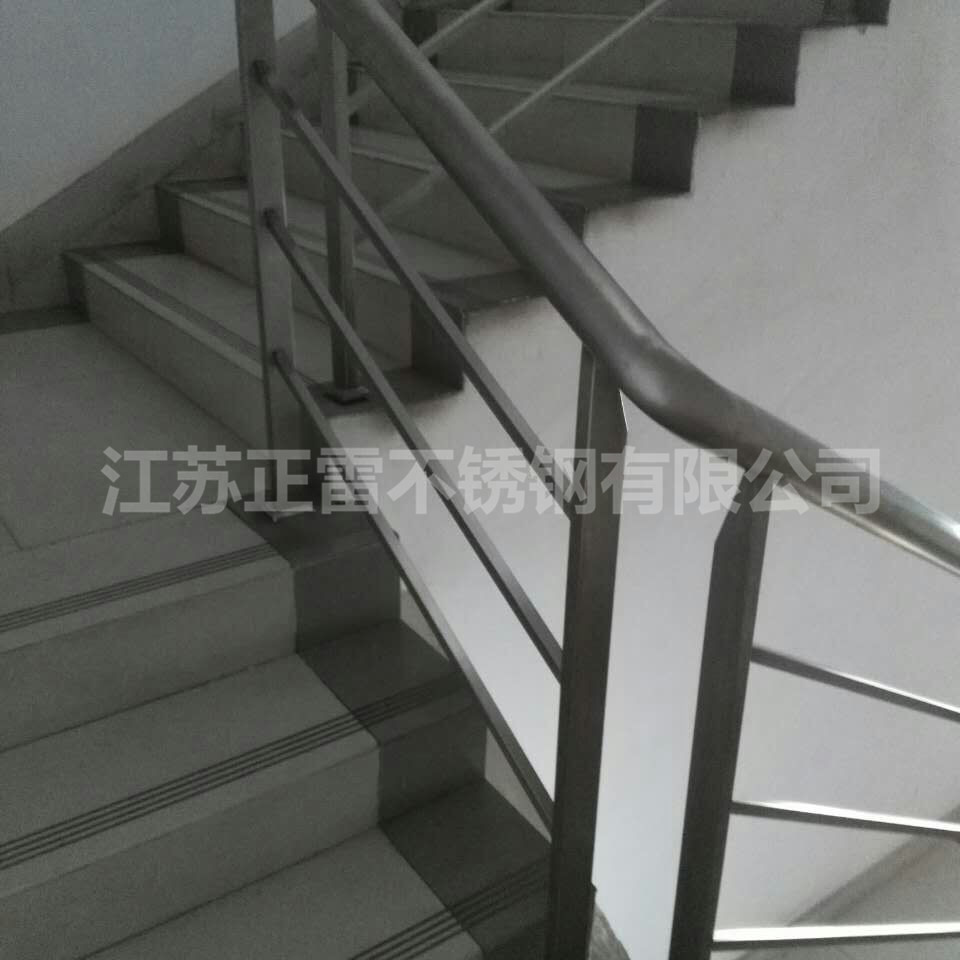 辦公單位樓梯欄桿